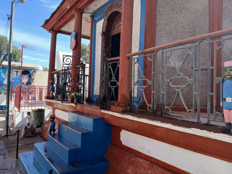 /limpieza-mausoleo-sociedad-de-veteranos-del-79-cementerio-de-copiapo