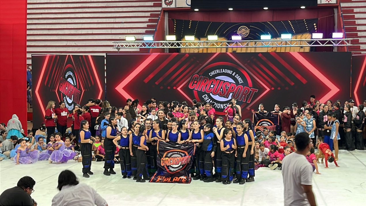 /orbita-dance-studio-arrasa-en-antofagasta-y-se-corona-tricampeon-nacional