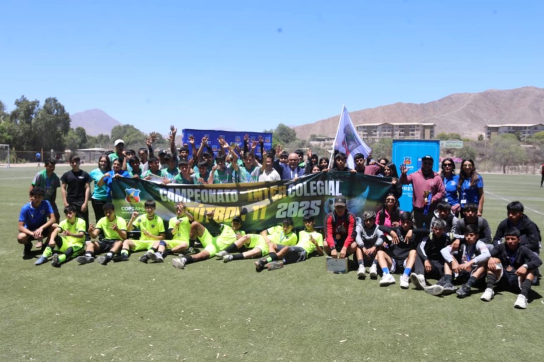 /liceo-tecnologico-se-corona-campeon-del-interescolar-futbol-11-con-un