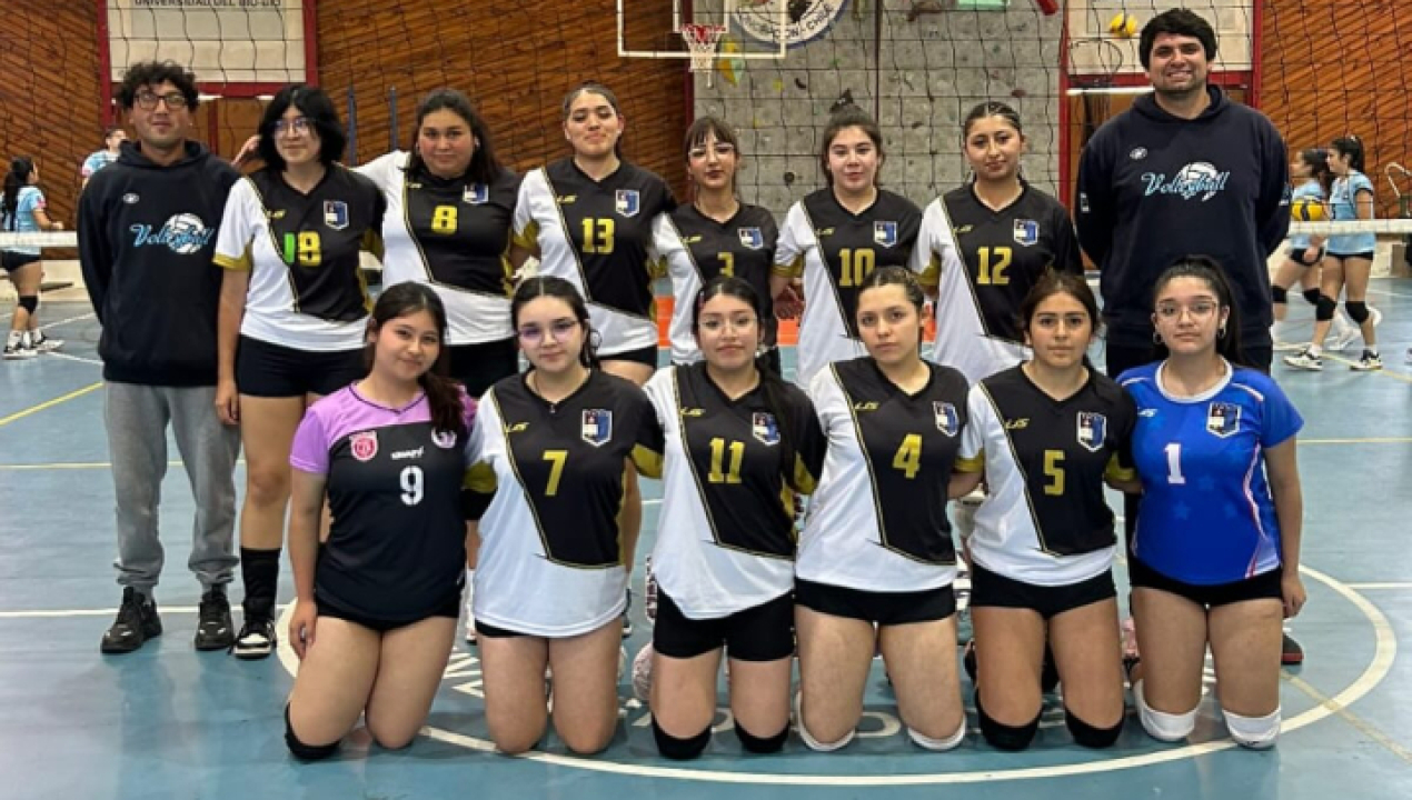 /destacada-participacion-de-selecciones-de-voleibol-en-campeonato-escolar-de