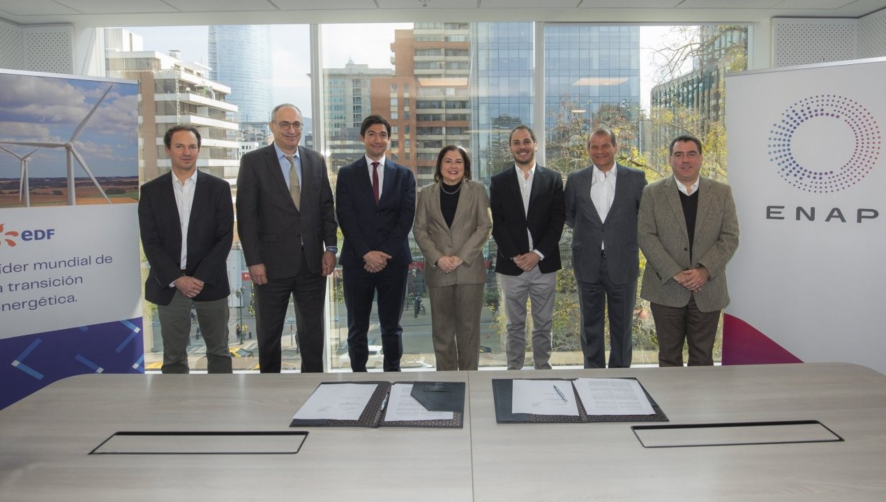 /enap-y-edf-firman-acuerdo-para-el-uso-del-complejo-industrial-cabo-negro-en