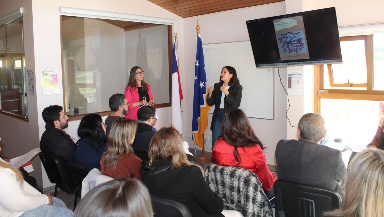 /sename-se-compromete-a-erradicar-violencia-de-genero