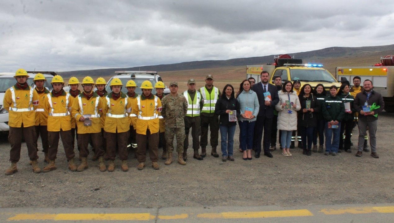 /dpp-ultima-esperanza-y-conaf-refuerzan-campana-de-prevencion-de-incendios