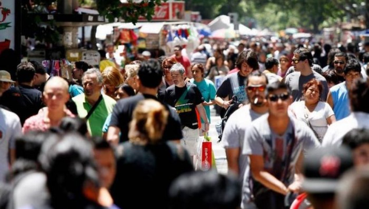 /ipsos-siete-de-cada-10-chilenos-considera-mala-la-situacion-economica-del