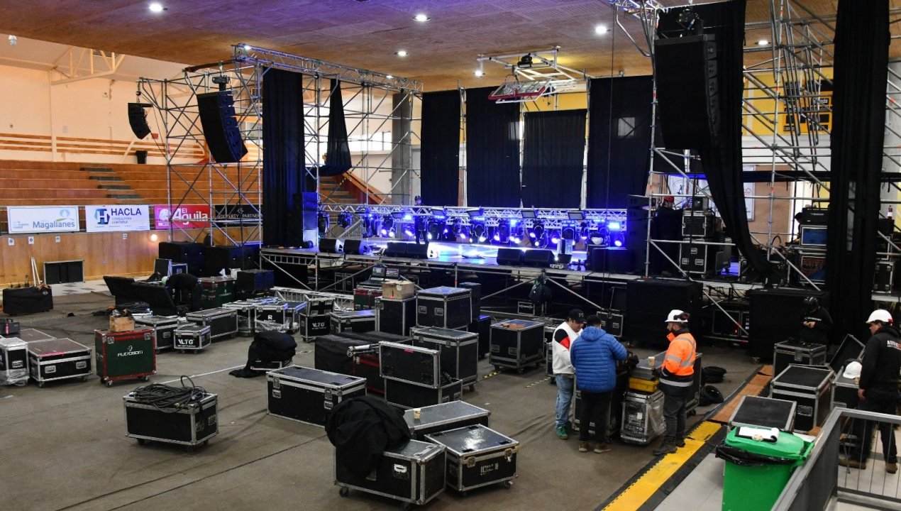 /municipio-ultima-preparativos-para-el-festival-folclorico-en-la-patagonia